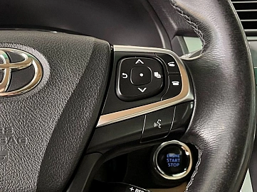 Toyota Camry, 2015г, передний привод, автомат