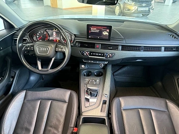 Audi A4, 2019г, передний привод, робот