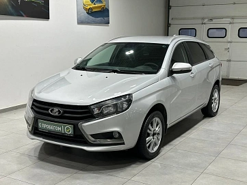 Lada (ВАЗ) Vesta, 2018г, передний привод, механика