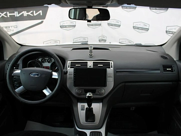Ford Kuga, 2011г, полный привод, робот