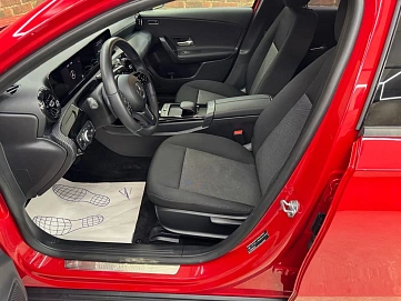 Mercedes-Benz A-Класс, 2019г, передний привод, робот