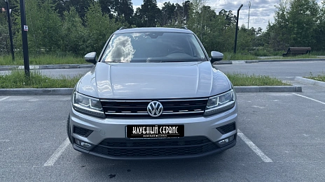 Volkswagen Tiguan, 2019г, полный привод, робот