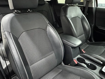 Kia Ceed, 2021г, передний привод, робот