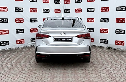 Hyundai Solaris, 2021г., передний привод, автомат