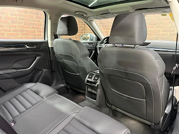 Skoda Superb, 2025г, передний привод, робот