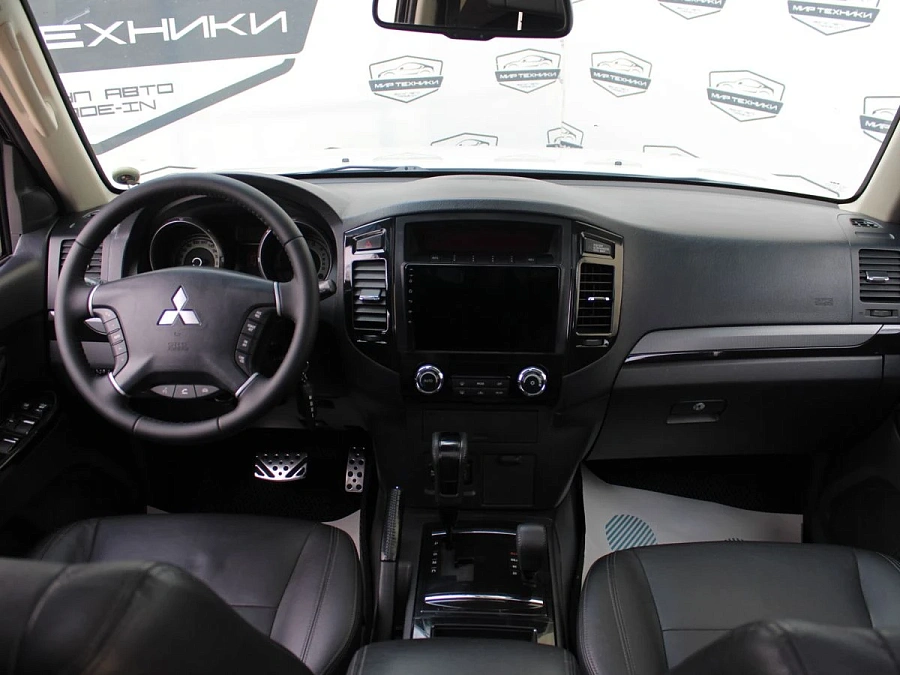 Mitsubishi Pajero, 2015г., полный привод, автомат