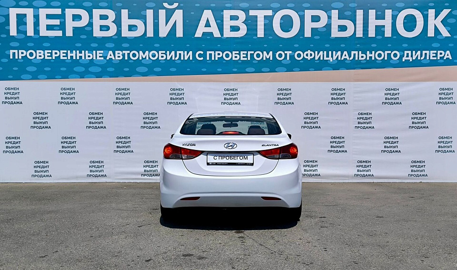 Hyundai Elantra, 2013г., передний привод, механика