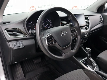Hyundai Solaris, 2021г, передний привод, автомат