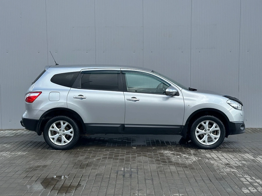 Nissan Qashqai+2, 2012г., передний привод, механика