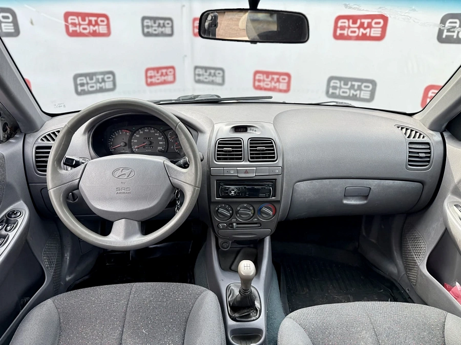 Hyundai Accent, 2010г., передний привод, механика