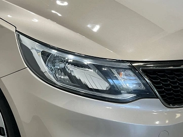 Kia Rio, 2015г, передний привод, автомат
