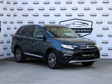 Mitsubishi Outlander, 2015г, полный привод, вариатор