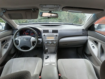 Toyota Camry, 2010г, передний привод, автомат