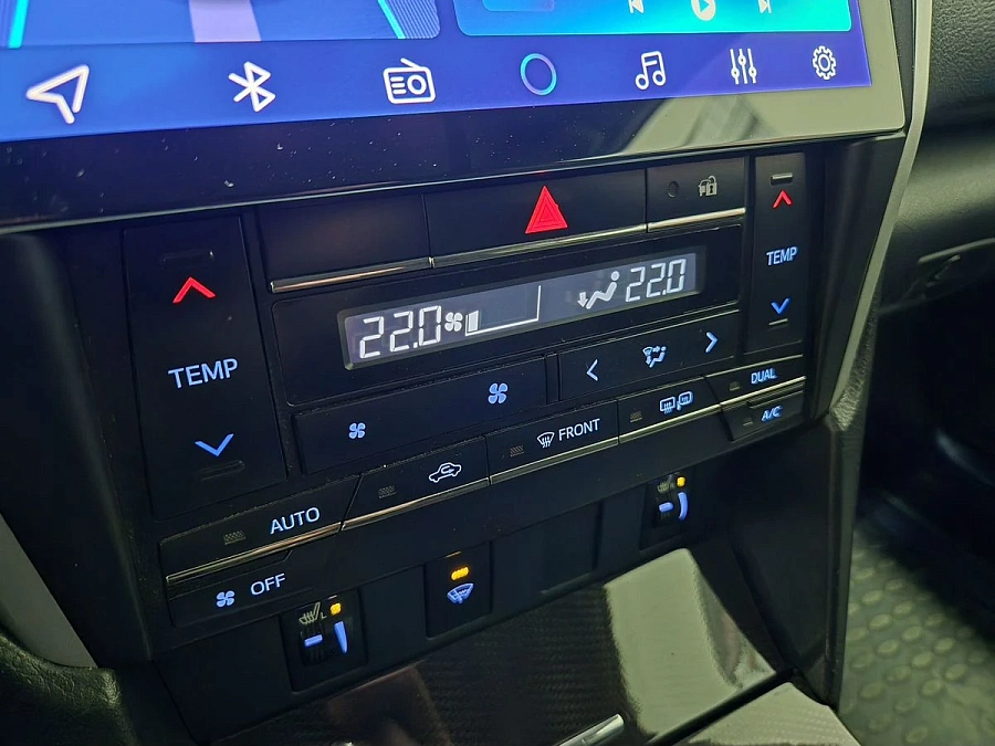 Toyota Camry, 2017г., передний привод, автомат