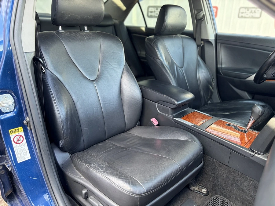 Toyota Camry, 2008г., передний привод, автомат