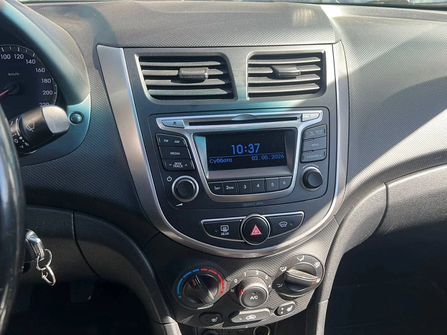 Hyundai Solaris, 2014г., передний привод, механика