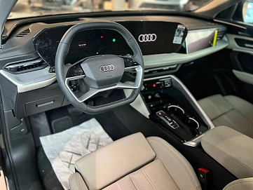 Audi Q5 Sportback, 2025г, полный привод, робот