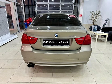 BMW 3 серии, 2009г, задний привод, автомат