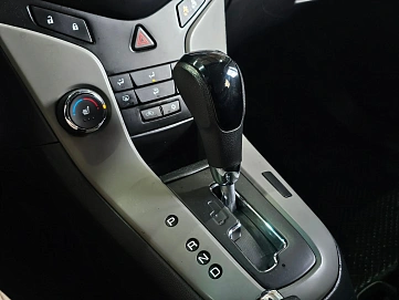 Chevrolet Cruze, 2012г., передний привод, автомат