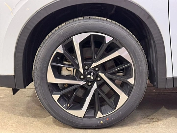 Mitsubishi Outlander, 2023г, передний привод, вариатор