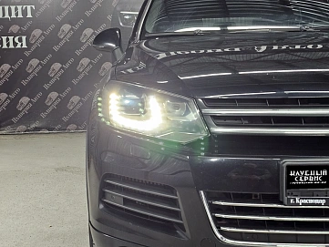Volkswagen Touareg, 2011г, полный привод, автомат