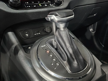 Kia Sportage, 2010г, передний привод, автомат