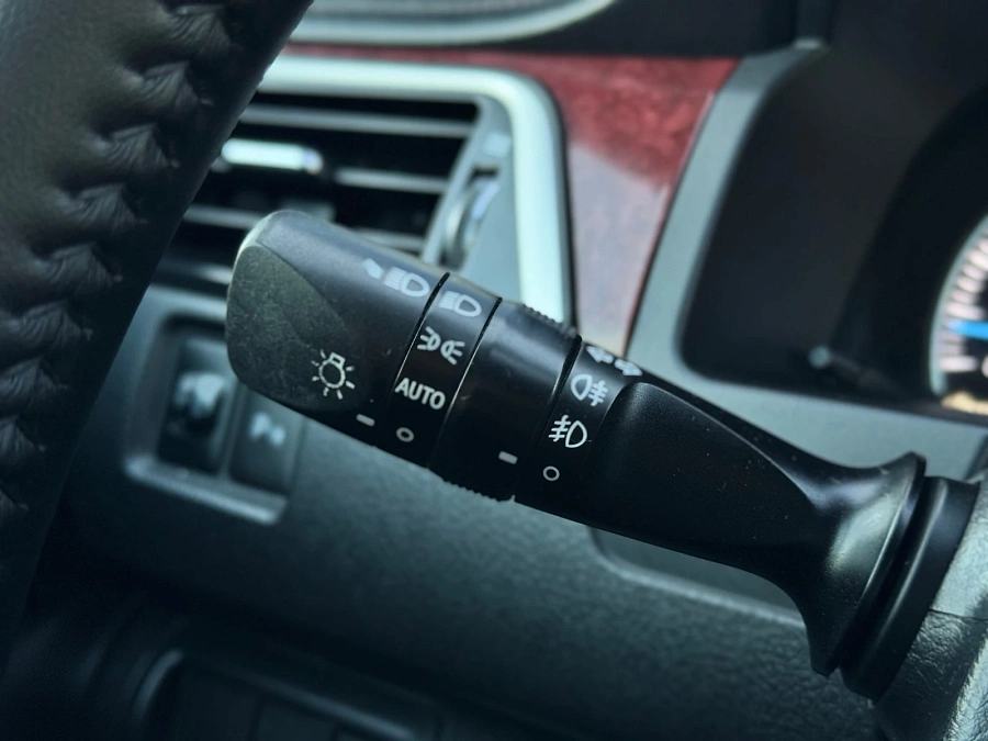 Toyota Camry, 2013г., передний привод, автомат