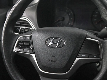 Hyundai Solaris, 2021г, передний привод, автомат