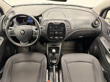 Renault Kaptur, 2017г, передний привод, механика