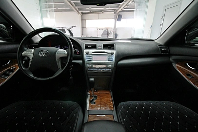 Toyota Camry, 2011г, передний привод, автомат