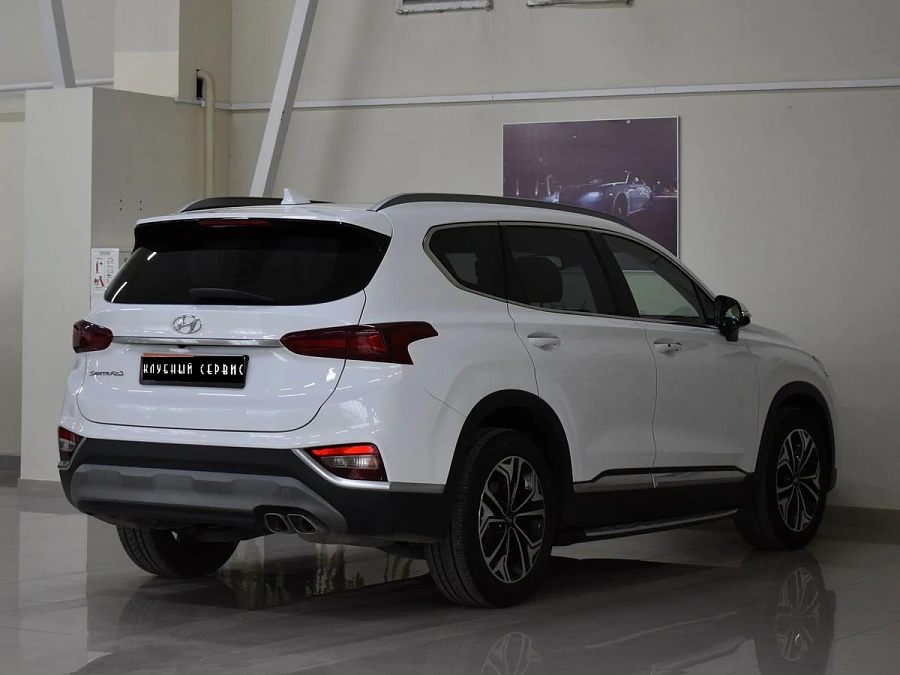 Hyundai Santa Fe, 2019г., передний привод, автомат