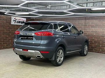 Geely Atlas, 2018г, передний привод, автомат