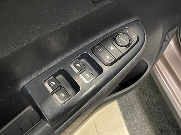 Kia , 2019г., передний привод, автомат