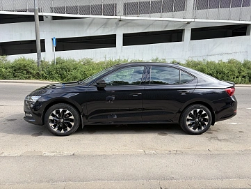 Skoda Octavia, 2021г., передний привод, автомат