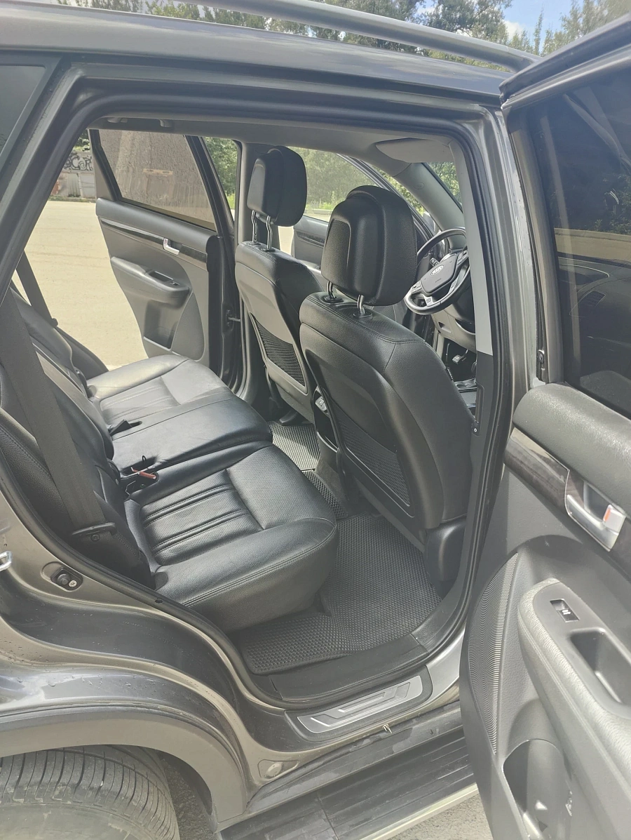 Kia Sorento, 2016г., полный привод, автомат
