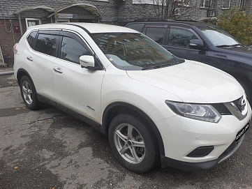 Nissan X-Trail, 2015г, передний привод, вариатор