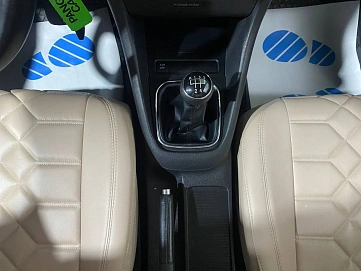 Volkswagen Golf, 2012г, передний привод, механика