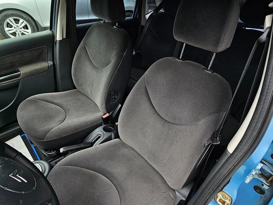 Citroen C3, 2006г., передний привод, робот