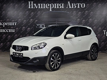 Nissan Qashqai, 2012г, передний привод, вариатор