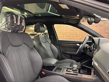 Audi , 2025г., полный привод, робот