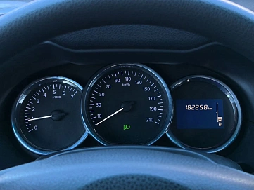 Nissan Terrano, 2017г, полный привод, механика