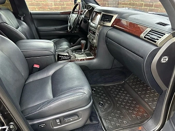 Lexus LX, 2015г, полный привод, автомат