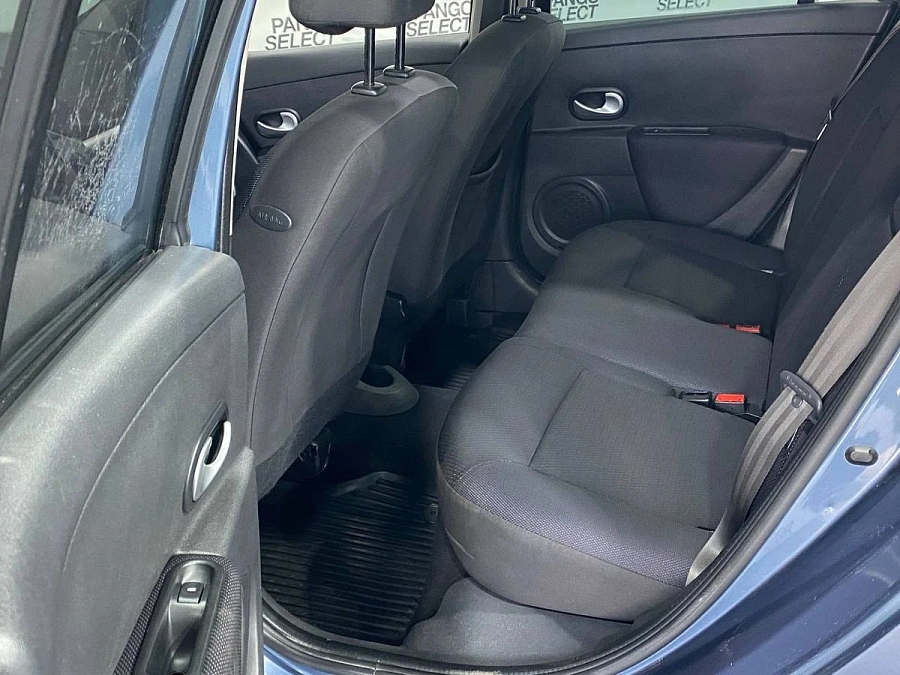 Renault Clio, 2007г., передний привод, автомат