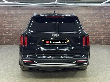 Kia Sorento, 2021г, полный привод, автомат