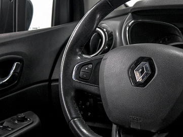 Renault Kaptur, 2017г, передний привод, вариатор