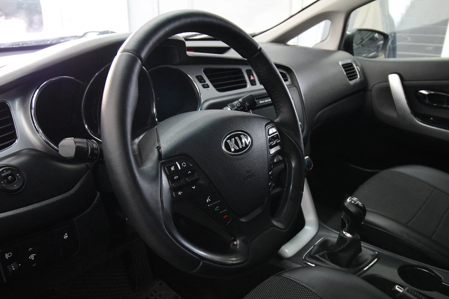Kia Ceed, 2012г., передний привод, механика