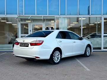 Toyota Camry, 2015г, передний привод, автомат