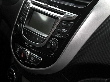 Hyundai Solaris, 2011г, передний привод, механика