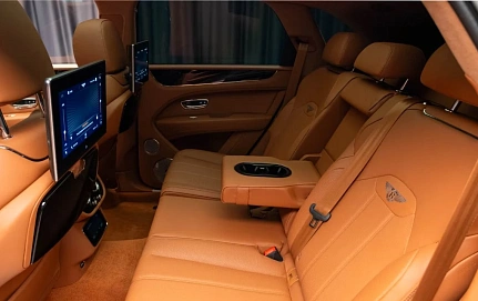 Bentley Bentayga, 2024г., полный привод, автомат