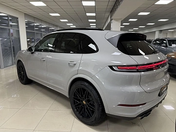 Porsche Cayenne, 2024г, полный привод, автомат